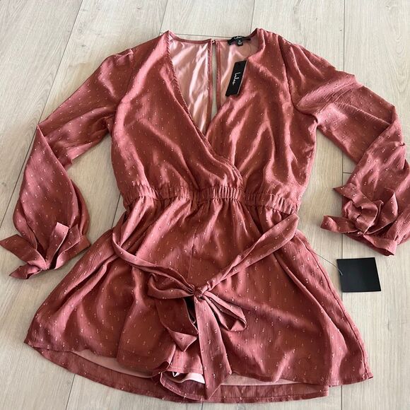 Lulu's Closer Look Dusty Rose Mauve Swiss Dot Tie Sleeve Romper Womens Sz XL - Picture 1 of 11